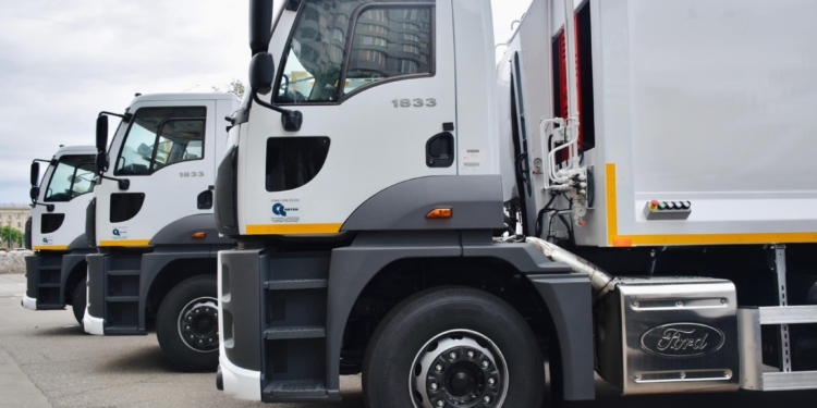 Трьом громадам Миколаївщини передали сучасну спецтехніку для збору та транспортування ТПВ (ФОТО)