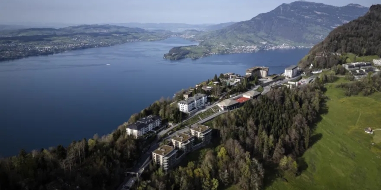 На Глобальний саміт миру по Україні Швейцарія запросила 160 делегацій