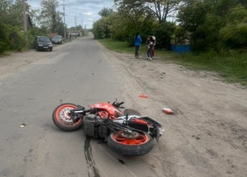 На Миколаївщині загинув водій мотоцикла, пасажир в лікарні (ФОТО)