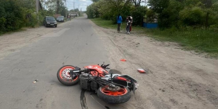 На Миколаївщині загинув водій мотоцикла, пасажир в лікарні (ФОТО)