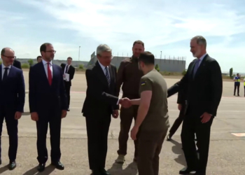 Зеленський прибув до Іспанії (ВІДЕО)