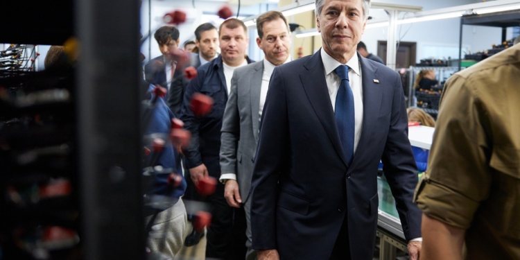 Блінкену в Україні показали виробництво дронів (ФОТО)