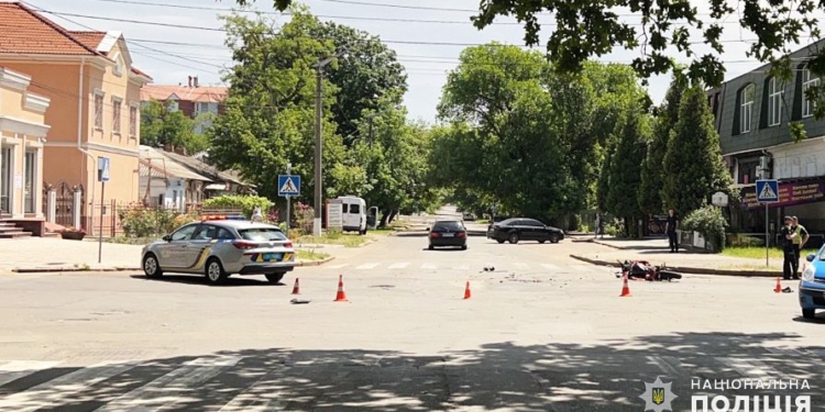 У Миколаєві на небезпечному перехресті загинув мотоцикліст. Поліція шукає свідків (ФОТО)
