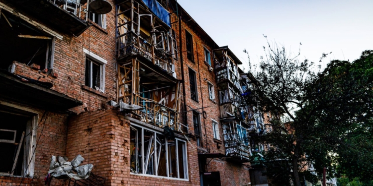 Рятувальники показали наслідки нічної атаки Вінничини (ФОТО)