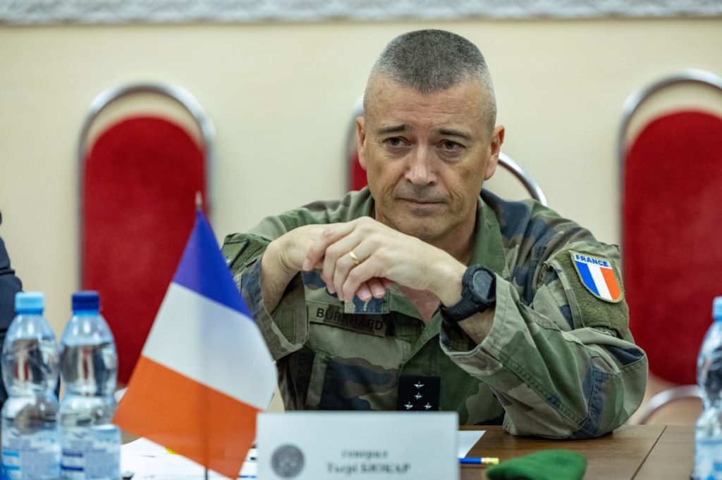 Придивляються. Делегація армії Франції здійснила офіційний візит в Україну (ФОТО) 7