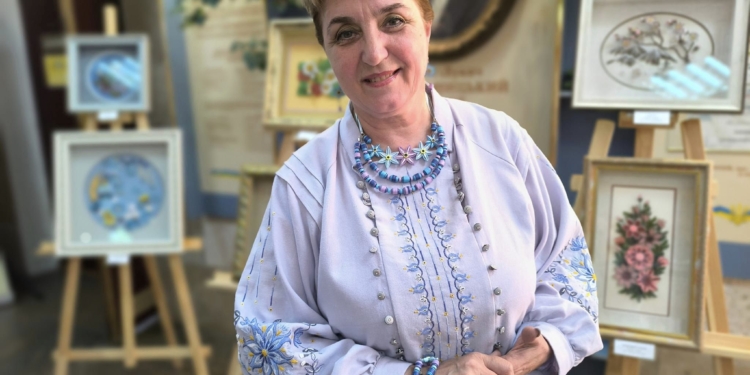 «Берегиня затишку»: у Миколаєві відкрилась персональна виставка Тетяни Веремієнко (ФОТО)