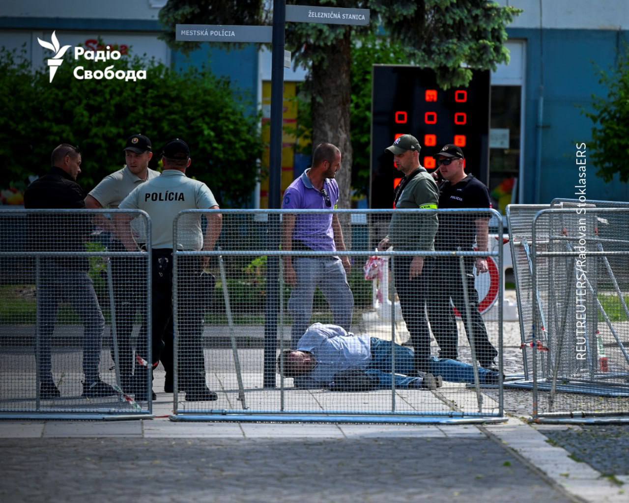 У Словаччині скоєно замах на прем’єр-міністра Фіцо – стан важкий (ФОТО, ВІДЕО)