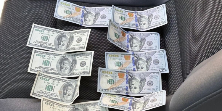 $3 тис. за непритягнення ухилянтів до відповідальності та зняття їх з розшуку: на Волині поліція викрила групу осіб, у долі були і співробітники ТЦК (ФОТО)