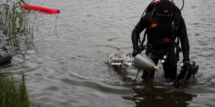 Піротехніками Миколаївщини на водних акваторіях вилучено та знищено 150 одиниць вибухонебезпечних предметів (ФОТО)