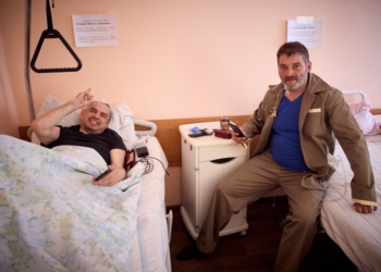 У госпіталі Харкова підсилили хірургічні групи і збільшили кількість транспорту для евакуації важких. Зеленський відвідав поранених (ФОТО, ВІДЕО)