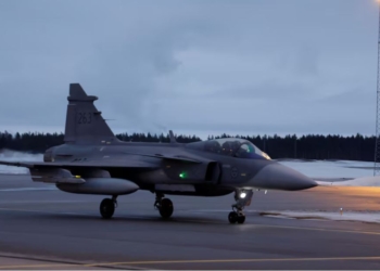 Швеція призупиняє плани з постачання винищувачів Gripen Україні – її попросили