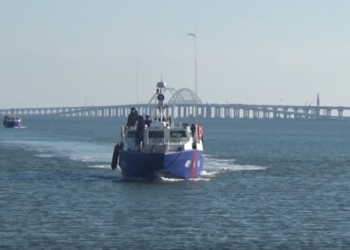 Вночі морські дрони ГУР підбили в Криму 2 катери РФ (ВІДЕО)