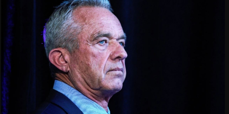 Жах на виборах в США. Незалежний кандидат Кеннеді повідомив, що хробак з’їв частину його мозку