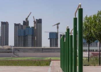 Сі рятує китайську економіку від себе самого – дає $42 млрд на викуп непроданих квартир