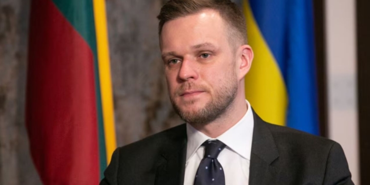 Якщо РФ почне обстрілювати Україну з Білорусі, треба бити по Білорусі, – міністр МЗС Литви