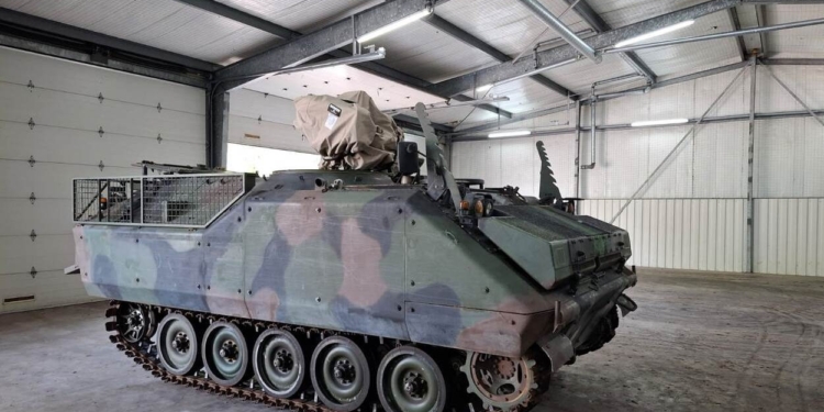 Нідерланди передадуть Україні партію бойових машин піхоти YPR-765