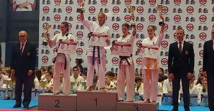 Миколаївські спортсмени здобули 6 нагород 37-го Відкритого чемпіонату Європи з кіокушин карате (ФОТО)