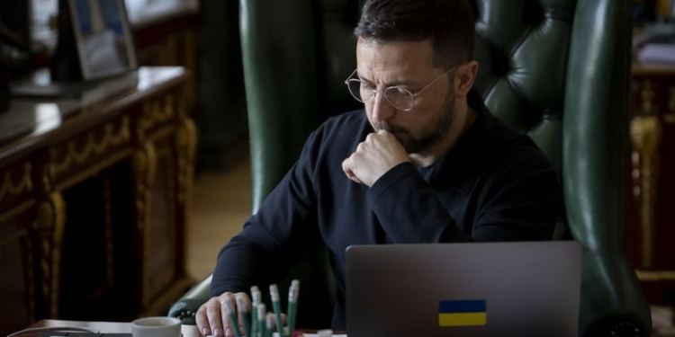 Зеленський предметно поговорив з Орбаном і запросив його на саміт миру