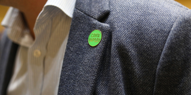 Понад 70% компенсацій за житло отримують нардепи “Слуги народу” — Руху ЧЕСНО (ІНФОГРАФІКА)