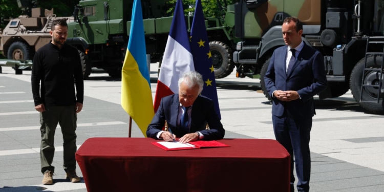 Виробник САУ Caesar оголосив про плани з будівництва заводу в Україні