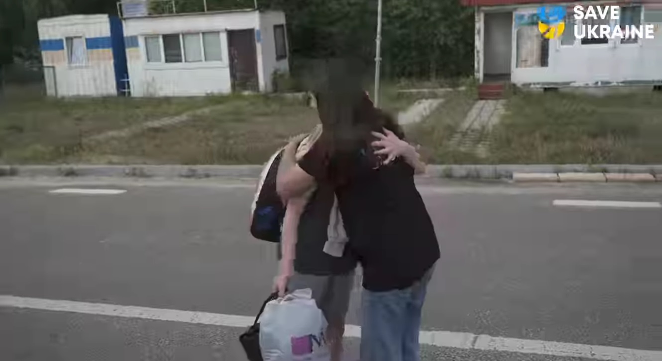 З росії вдалось повернути ще одну дитину: 17-річна Ілона щаслива бути вдома (ВІДЕО)