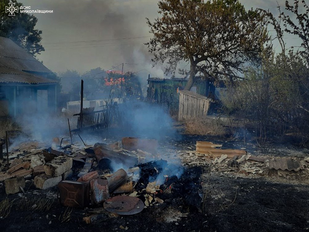 Рятувальники показали наслідки ракетного удару по Миколаївщині (ФОТО) 2