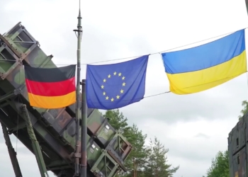 Зеленський показав Patriot, що передадуть Україні (ВІДЕО)