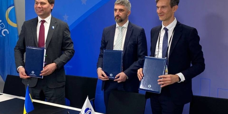 Укрзалізниця, Мінвідновлення та ЄБРР домовилися про виділення додатково до 300 млн євро на закупівлю електровозів