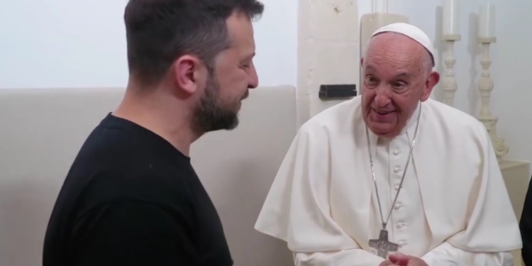 Зеленський зустрівся з Папою Римським (ВІДЕО)