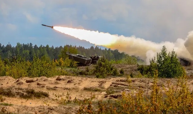 Європа тисне на США задля зняття обмежень Україні бити по території росіяї американською зброєю – Politico