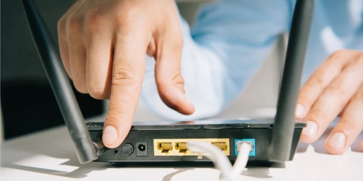 Як підключити Wi-Fi роутер до повербанку: коротка інструкція і «підводні камені»