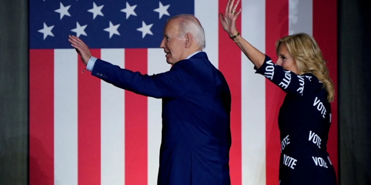 Хто може переконати Байдена не йти на вибори. Може, але чи схоче?