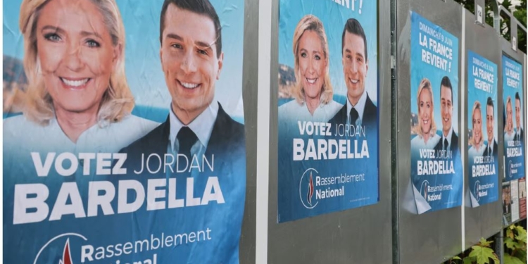 Прозріли чи шифруються? Французькі праві прибрали зі свого сайту розділи про поглиблення любові з РФ і вихід з НАТО