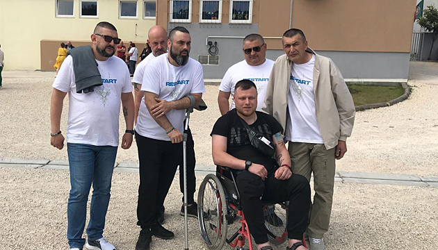 Українці в Португалії своїми силами створили центр реабілітації поранених (ФОТО)