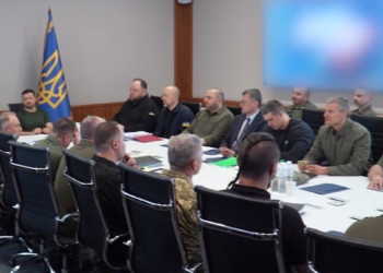 Відновлення енергетики та спрощення для побутових споживачів встановлення сонячних панелей та акумуляторів: Зеленський провів Ставку (ВІДЕО)