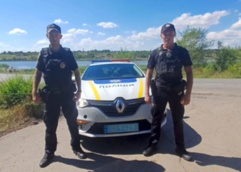 На Миколаївщині патрульні врятували жінку, яка ледь не потонула (ВІДЕО)