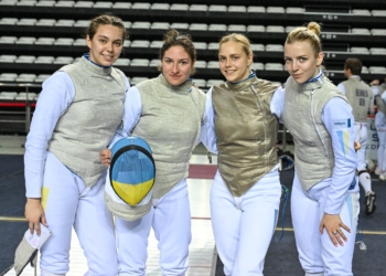 Аліна Полозюк з Миколаєва та її подруги-рапіристки – віцечемпіонки Європи серед молоді