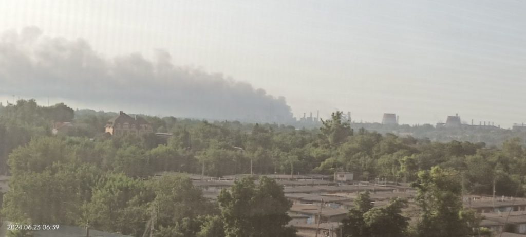 Кривий Ріг накрив густий дим - через аварію на коксохімічному заводі (ФОТО) 4