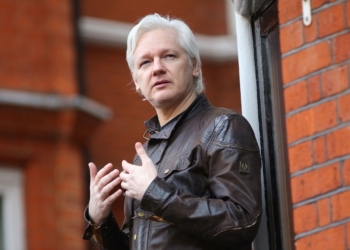 Засновника WikiLeaks Джуліана Ассанжа звільнили з британської в’язниці (ВІДЕО)