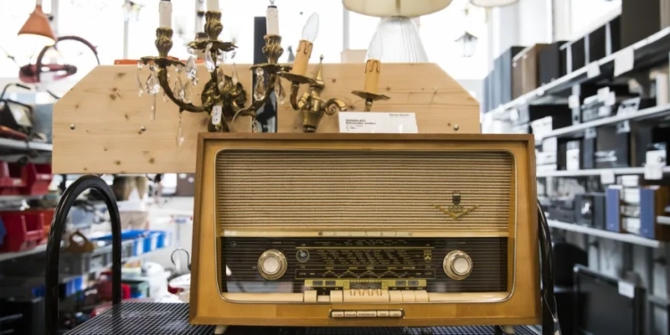 Швейцарія завершує FM-мовлення і повністю переходить на цифрове