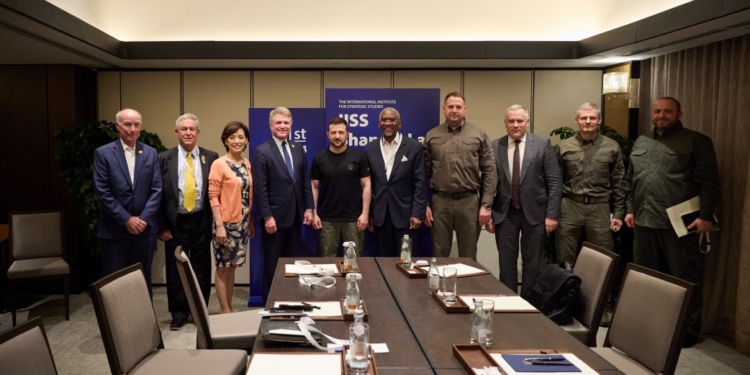 Зеленський у Сінгапурі зустрівся з делегацією Палати представників Конгресу США. Про що говорили