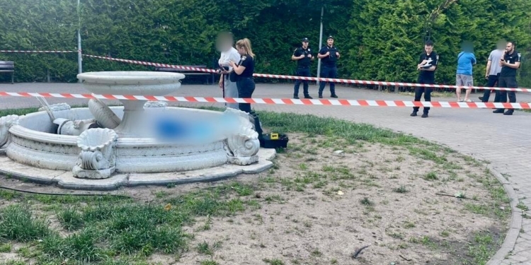 В Одесі в непрацюючому фонтані загинула дитина (ФОТО)