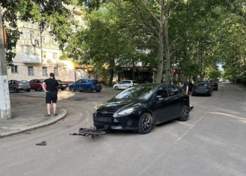 В Миколаєві водійка на Ford Focus збила хлопчика на велосипеді (ФОТО)