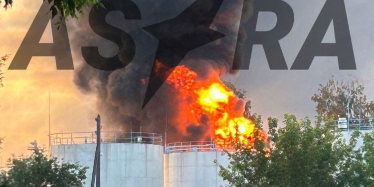 Після атаки дронів в РФ горить ще одна нафтобаза – у Тамбовській області (ВІДЕО)