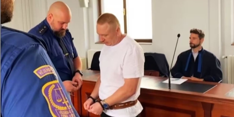 У Чехії судили українця, який підірвав петарду всередині своєї дружини (ВІДЕО)