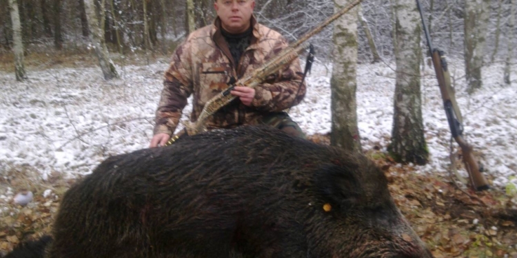 На Сумщині депутат застрелив єгеря. ЗМІ пишуть, що полювання було незаконним, а депутат – п’яним (ФОТО)