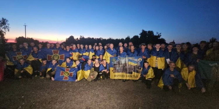 Обмін: Україна повернула додому 90 наших Захисників (ФОТО)