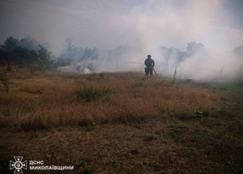 На Миколаївщині з 14 пожеж за добу одна була внаслідок російського обстрілу (ФОТО)