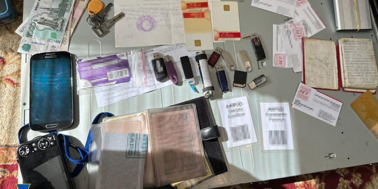 СБУ затримала агентку ГРУ в Дніпрі та її доньку-соратницю на Київщині (ФОТО)