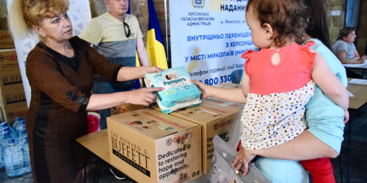 У Миколаєві відкрили гуманітарний хаб для ВПО з Херсонщини (ФОТО)